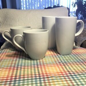 Food Network~Set of 4 mugs~2 Coffee & 2 Latte in White
